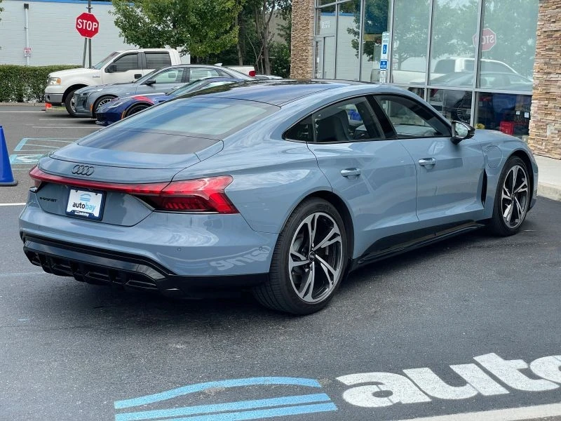 2022 Audi e-tron GT - Image 12 of 12