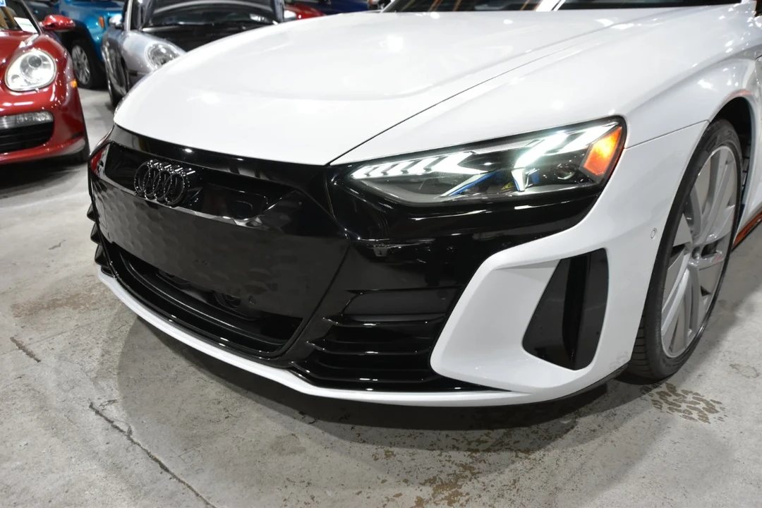 2022 Audi e-tron GT - Image 6 of 21