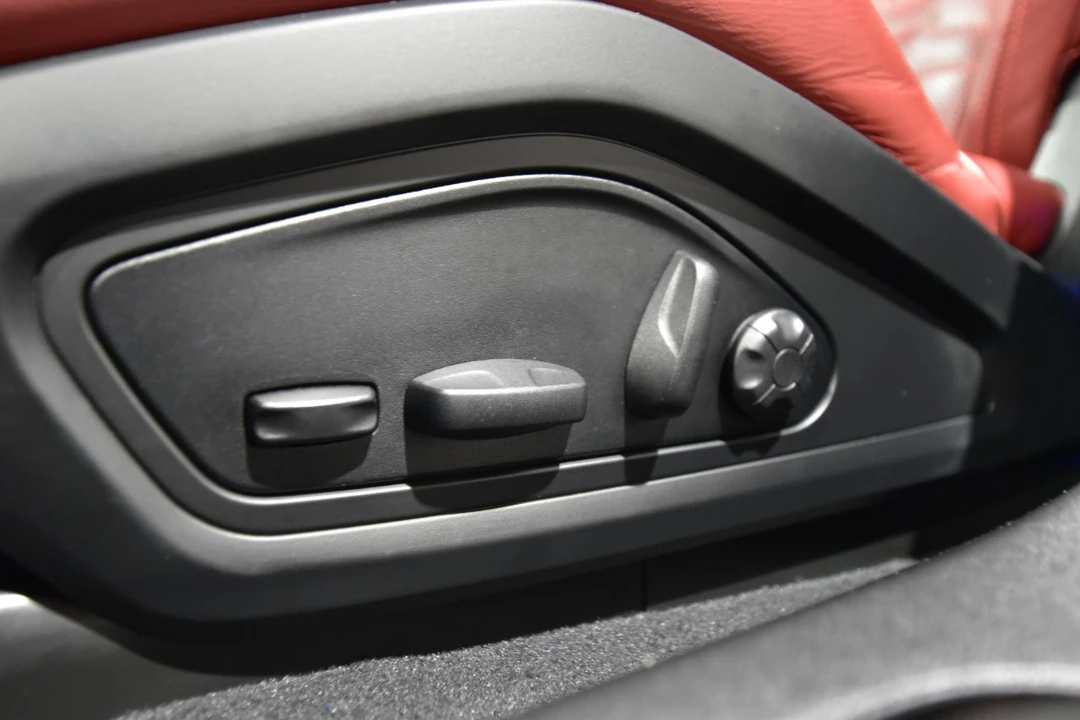 2022 Audi e-tron GT - Image 19 of 21