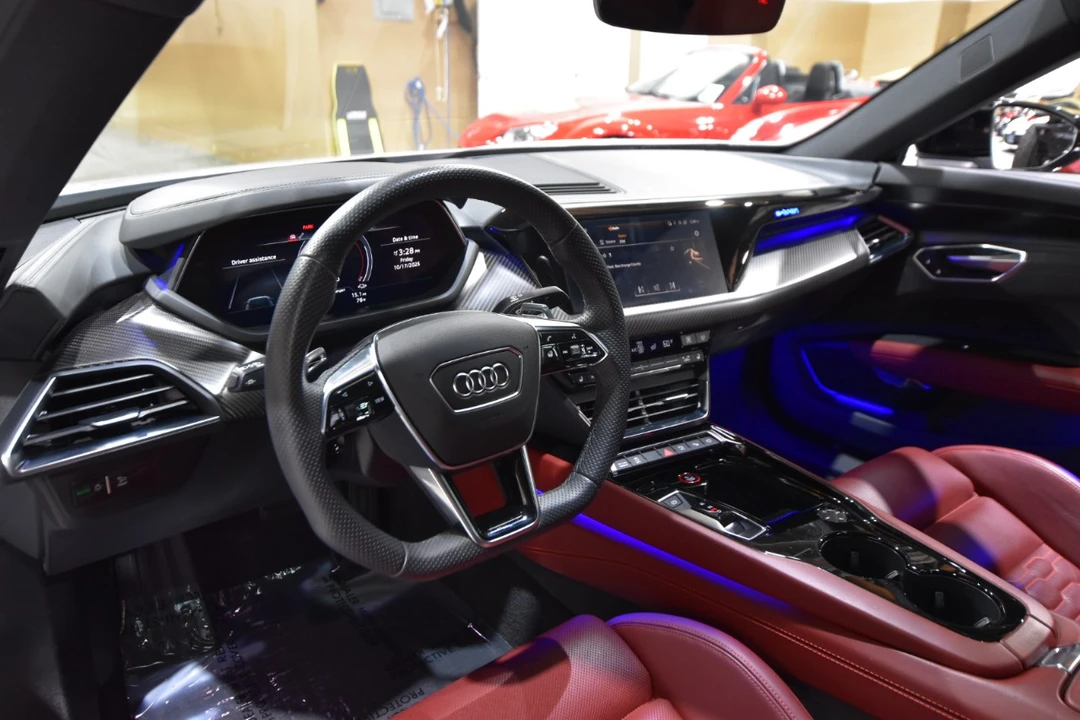 2022 Audi e-tron GT - Image 21 of 21