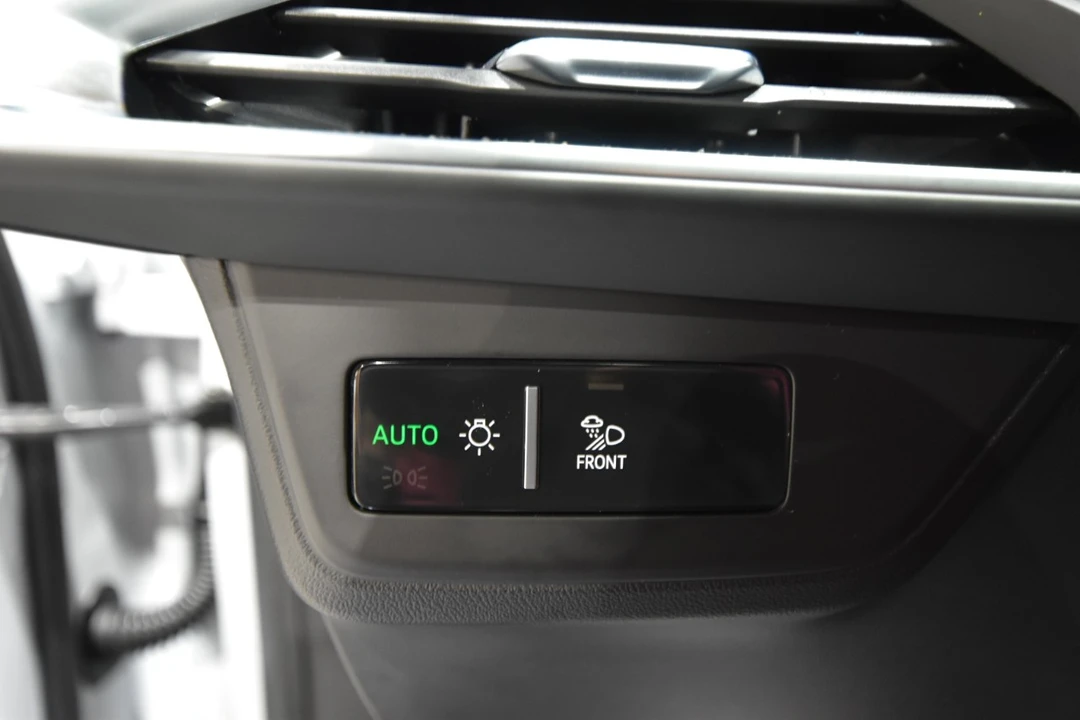 2022 Audi e-tron GT - Image 20 of 21
