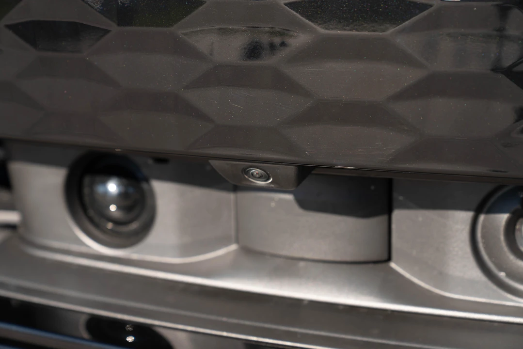 2022 Audi e-tron GT - Image 13 of 31