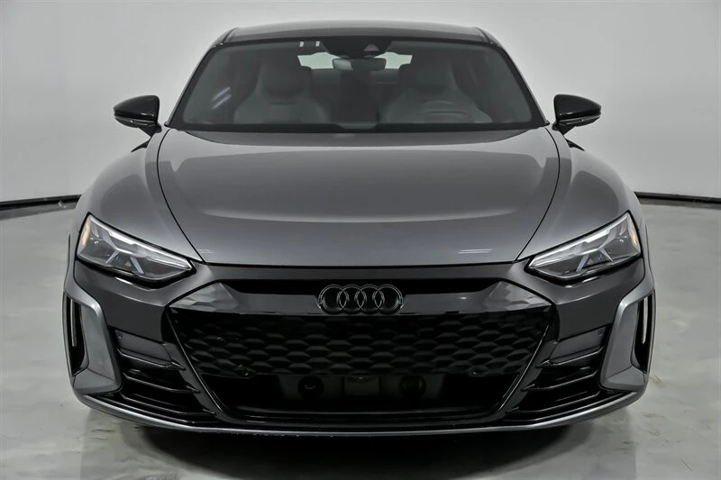 2022 Audi e-tron GT - Image 5 of 21