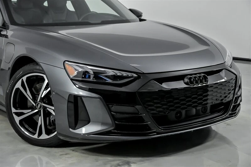2022 Audi e-tron GT - Image 3 of 12