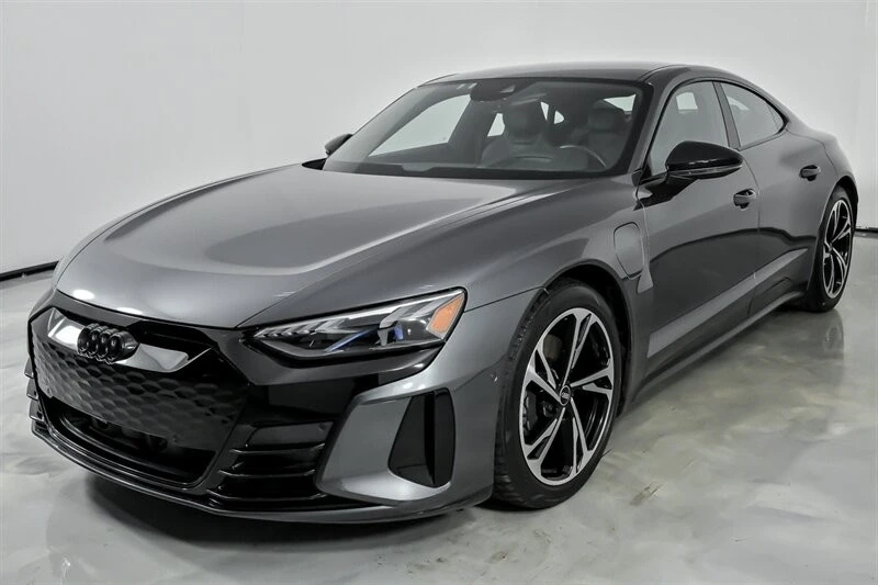 2022 Audi e-tron GT - Image 6 of 12