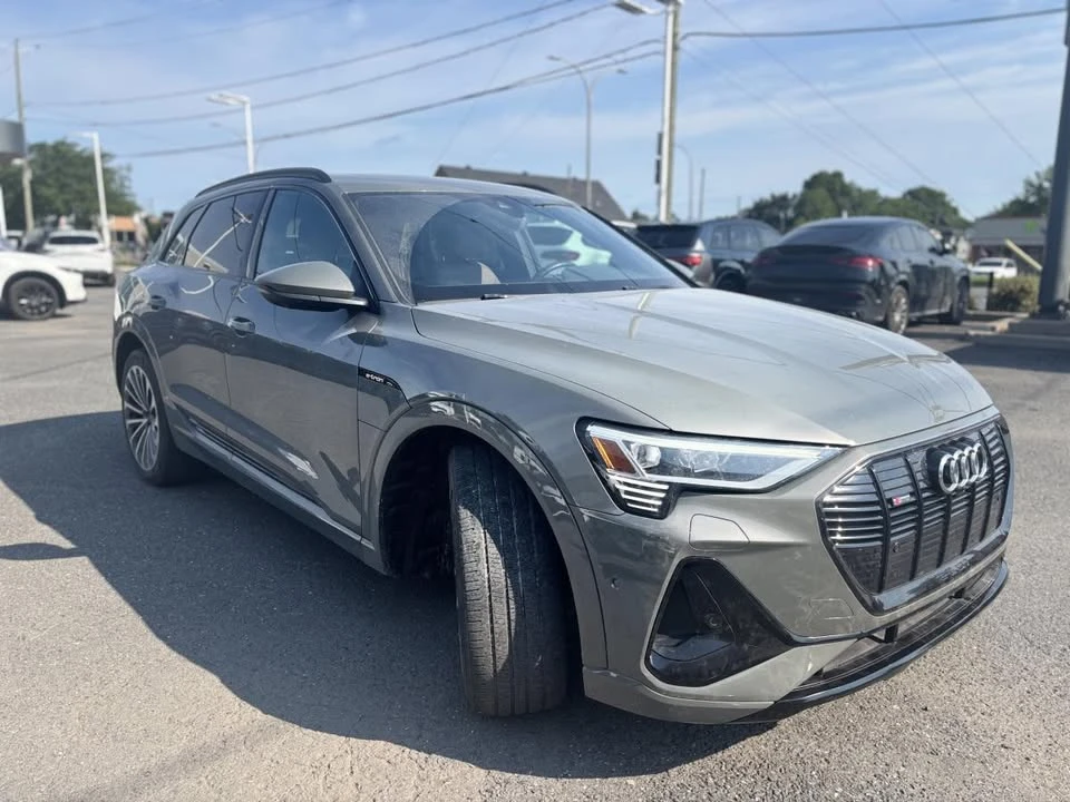 2022 Audi e-tron - Image 2 of 11