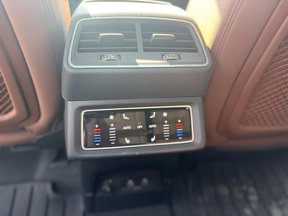 2022 Audi e-tron - Image 10 of 11