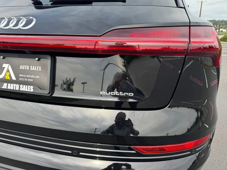 2022 Audi e-tron - Image 18 of 20