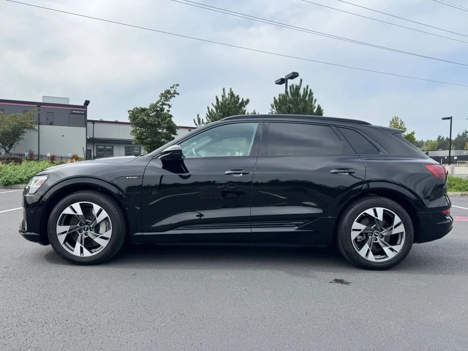2022 Audi e-tron - Image 6 of 20