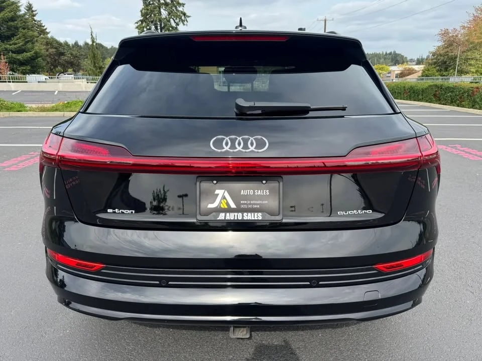2022 Audi e-tron - Image 9 of 20