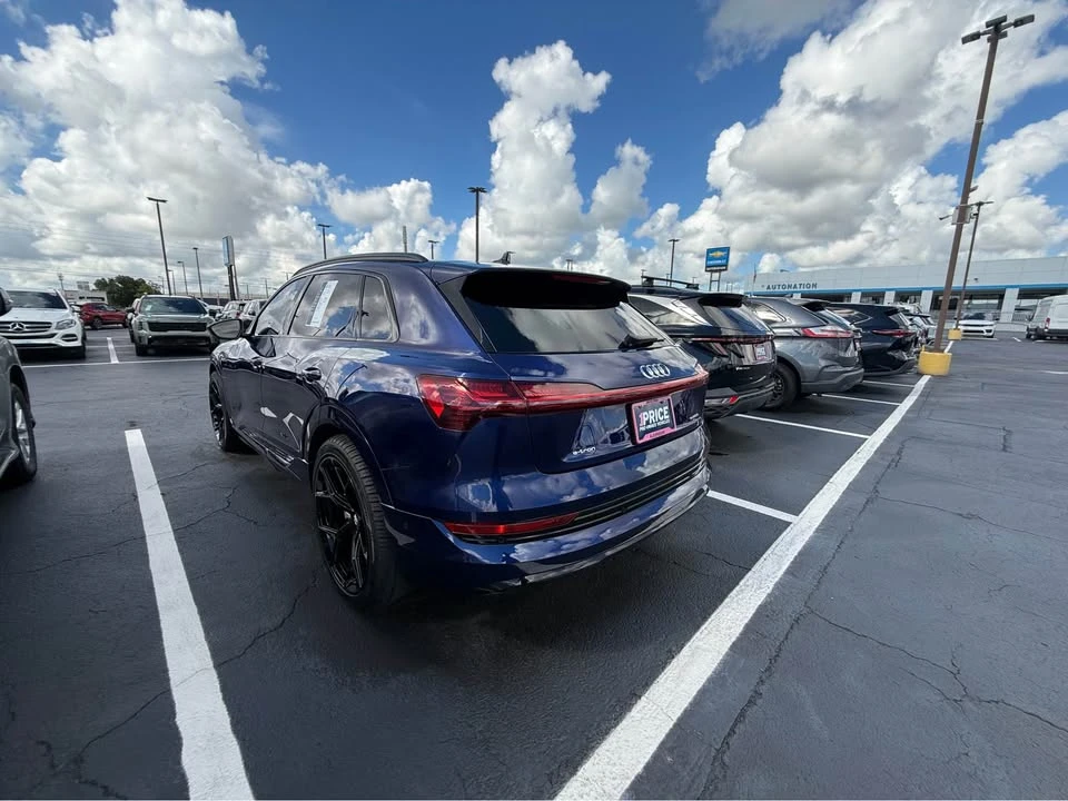 2022 Audi e-tron - Image 3 of 14