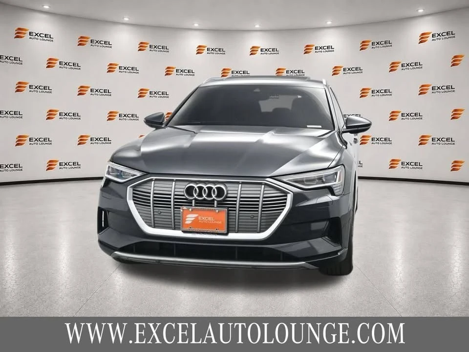 2022 Audi e-tron - Image 8 of 19
