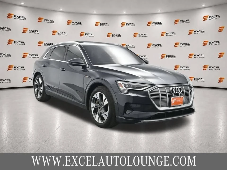 2022 Audi e-tron - Image 7 of 19