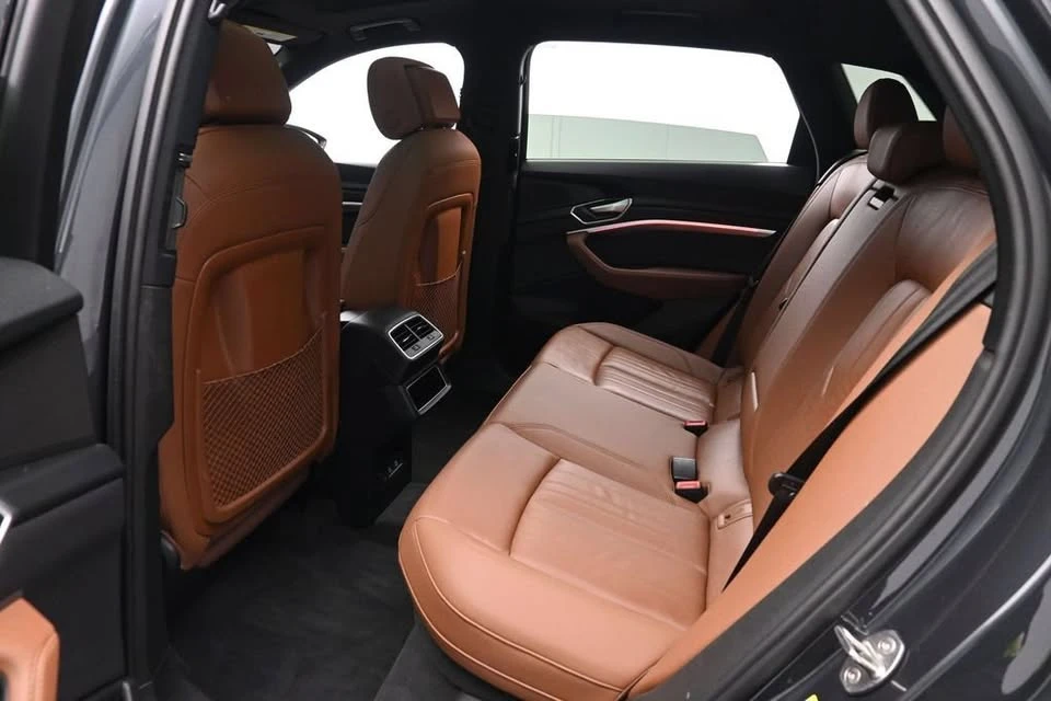 2022 Audi e-tron - Image 14 of 19