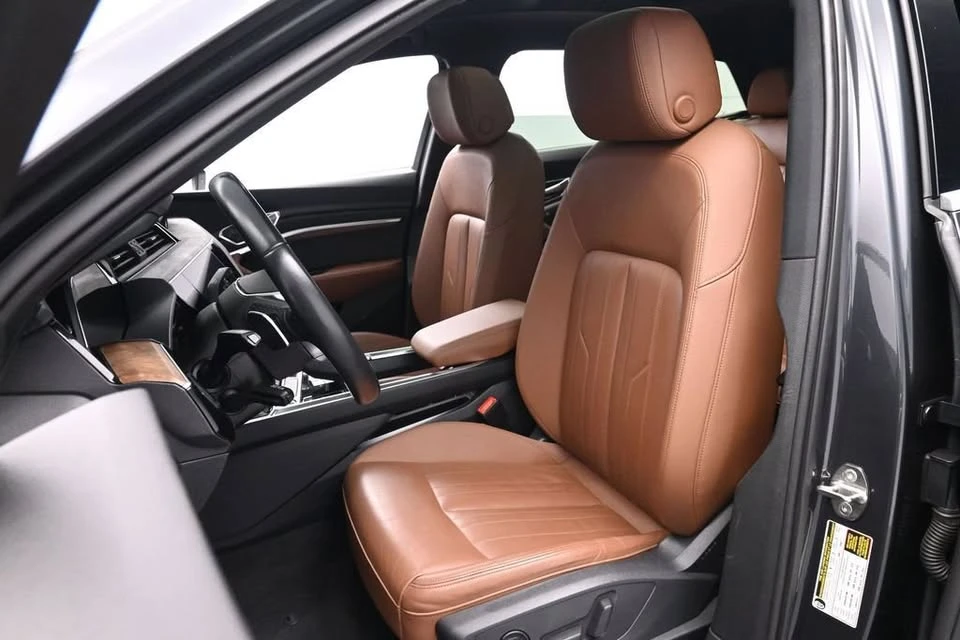 2022 Audi e-tron - Image 12 of 19