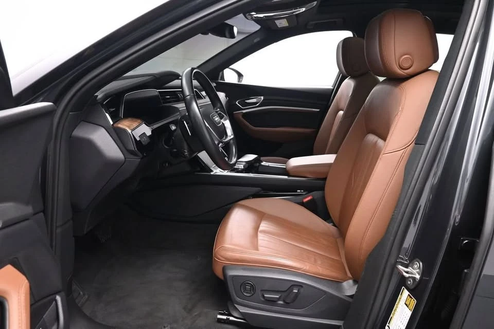 2022 Audi e-tron - Image 11 of 19