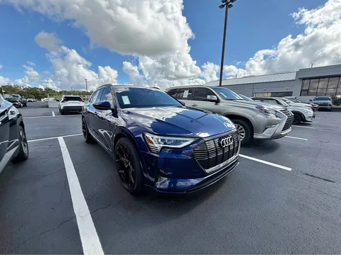 2022 Audi e-tron Premium