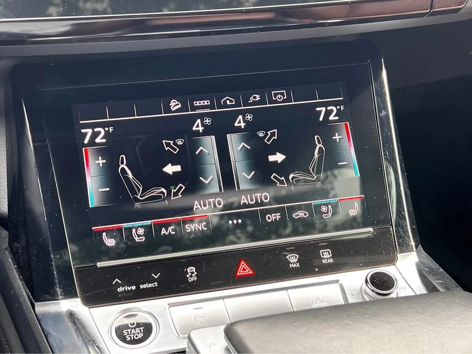 2022 Audi e-tron - Image 12 of 13