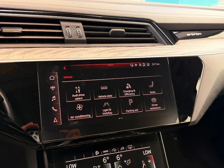 2022 Audi e-tron - Image 13 of 20
