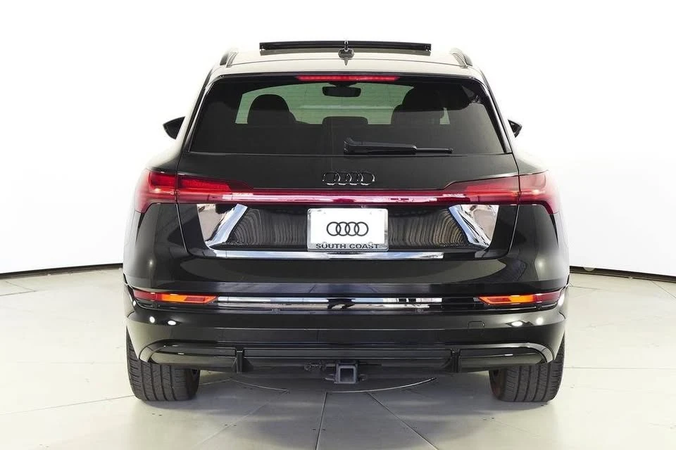 2022 Audi e-tron - Image 6 of 19