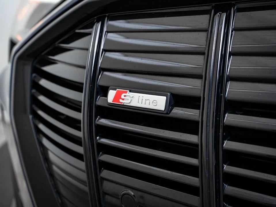 2022 Audi e-tron - Image 9 of 21