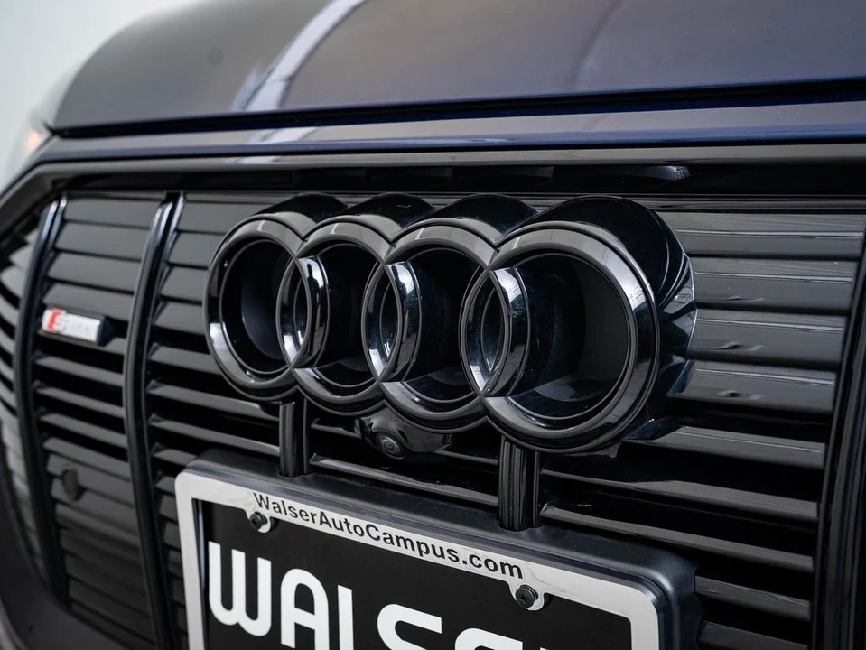 2022 Audi e-tron - Image 3 of 21
