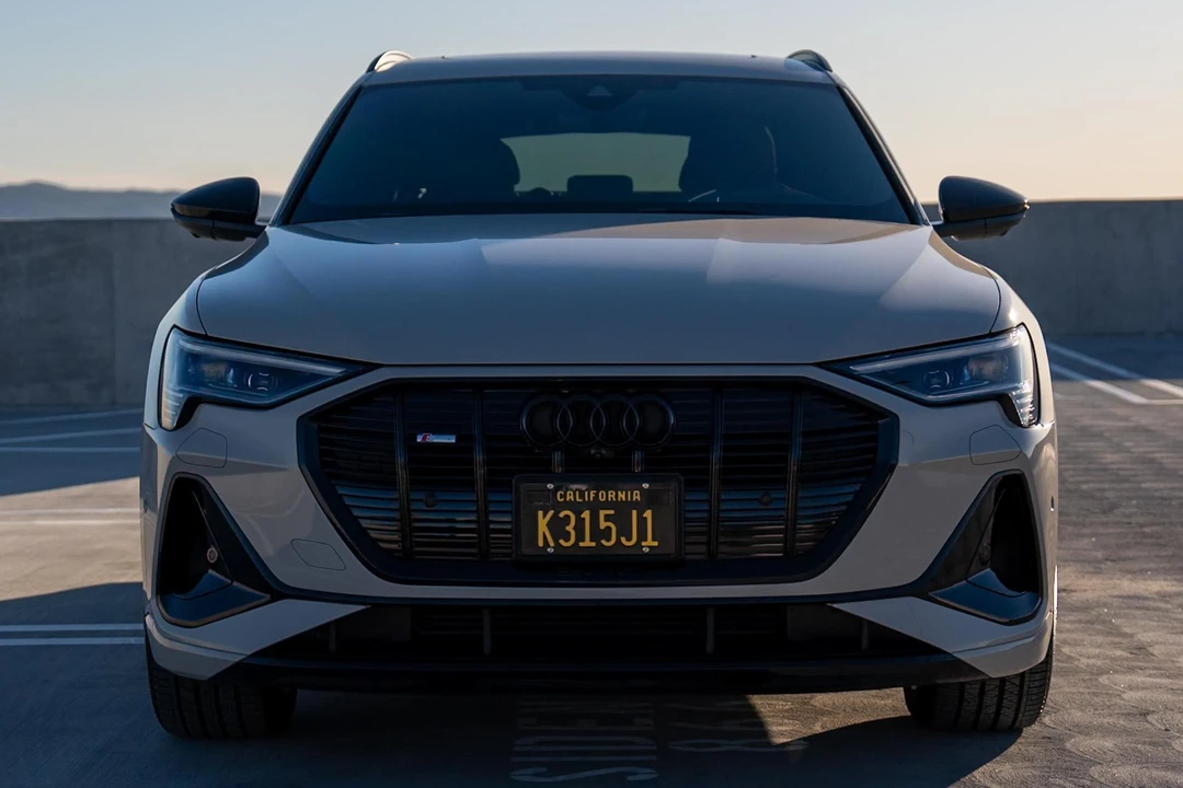 2022 Audi e-tron - Image 2 of 31