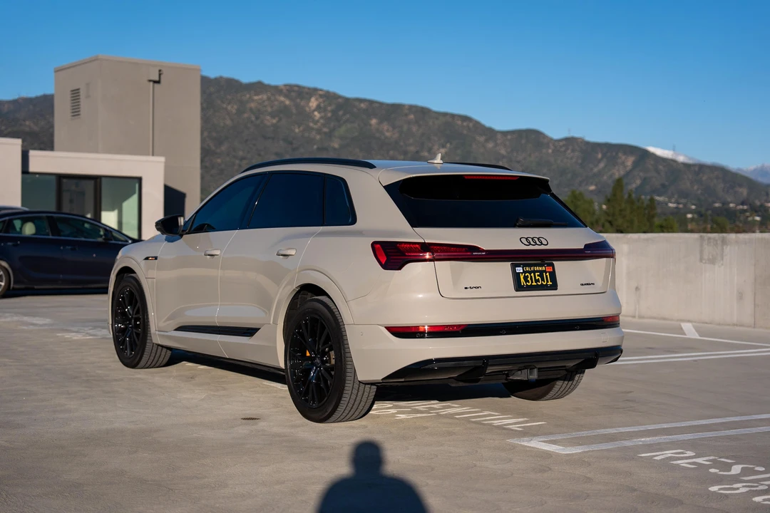 2022 Audi e-tron - Image 6 of 31