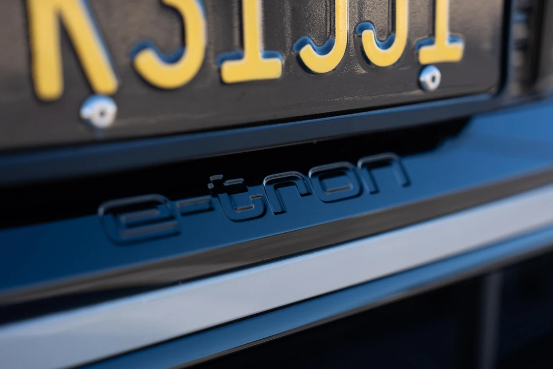 2022 Audi e-tron - Image 12 of 31