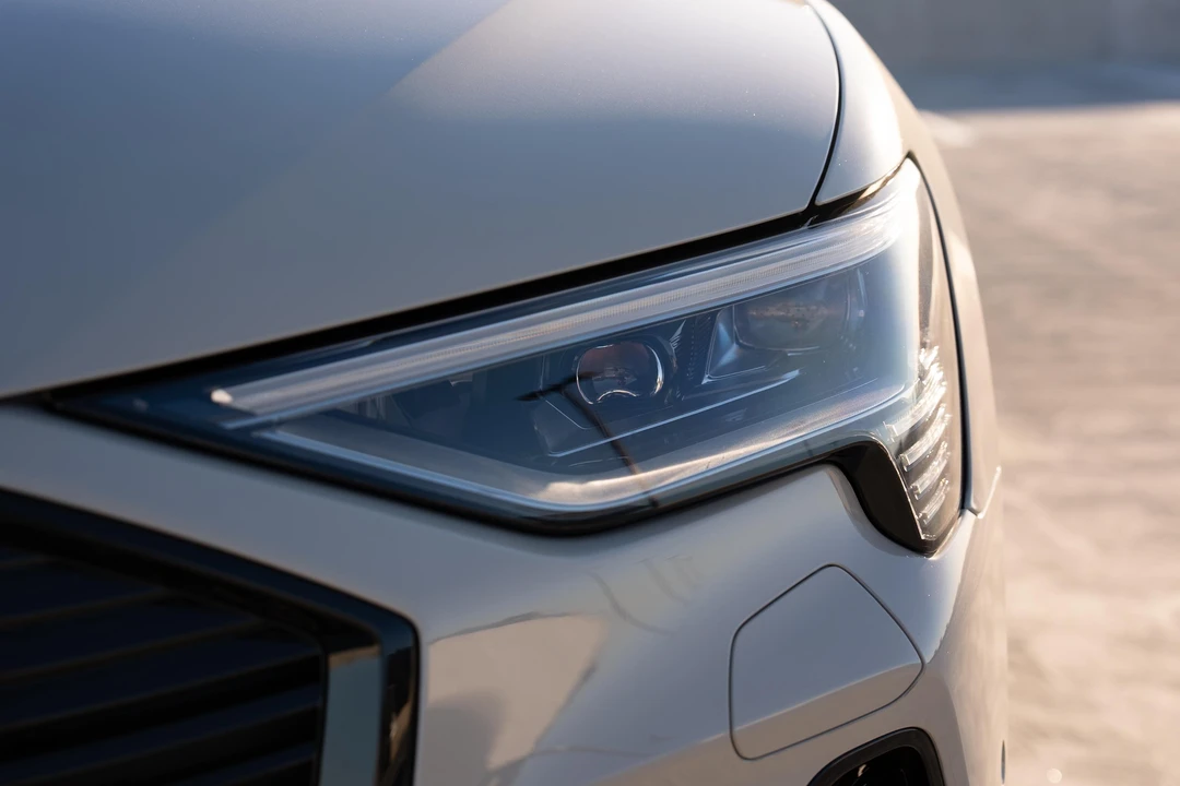2022 Audi e-tron - Image 13 of 31