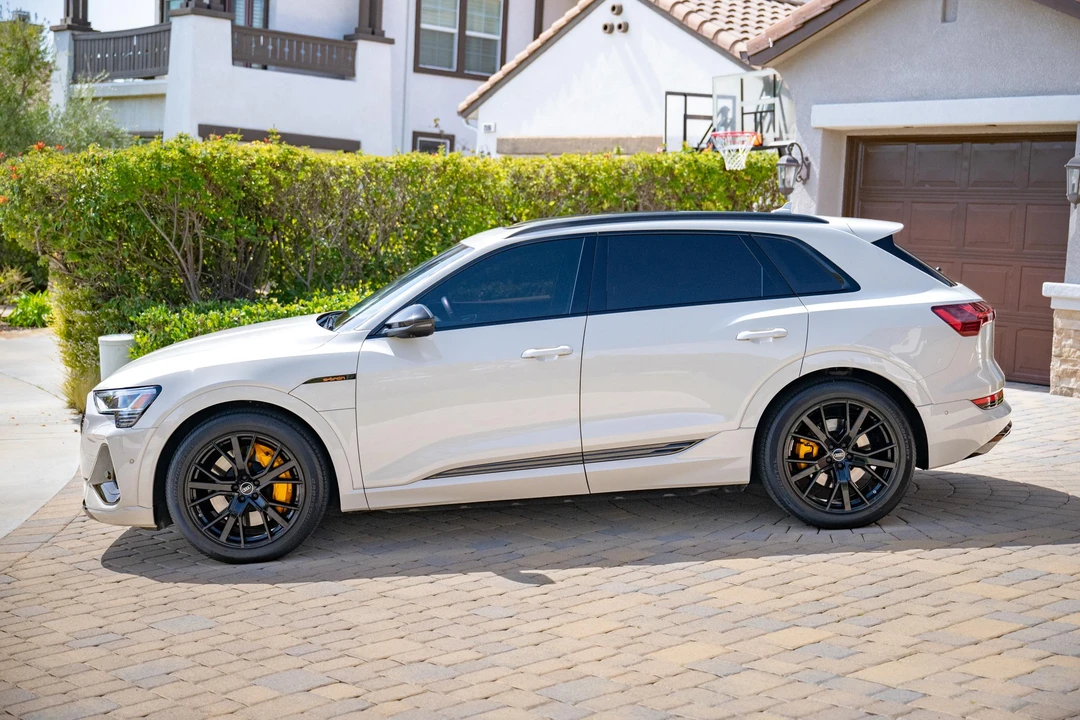 2022 Audi Q4 e-tron - Image 6 of 31