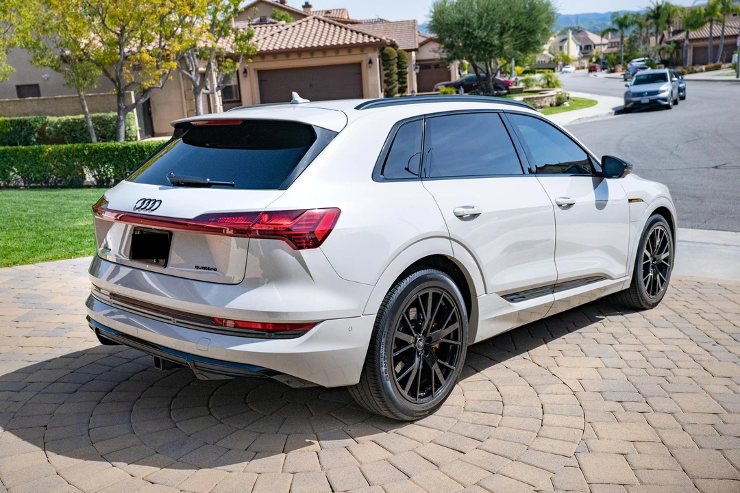 2022 Audi Q4 e-tron - Image 7 of 31
