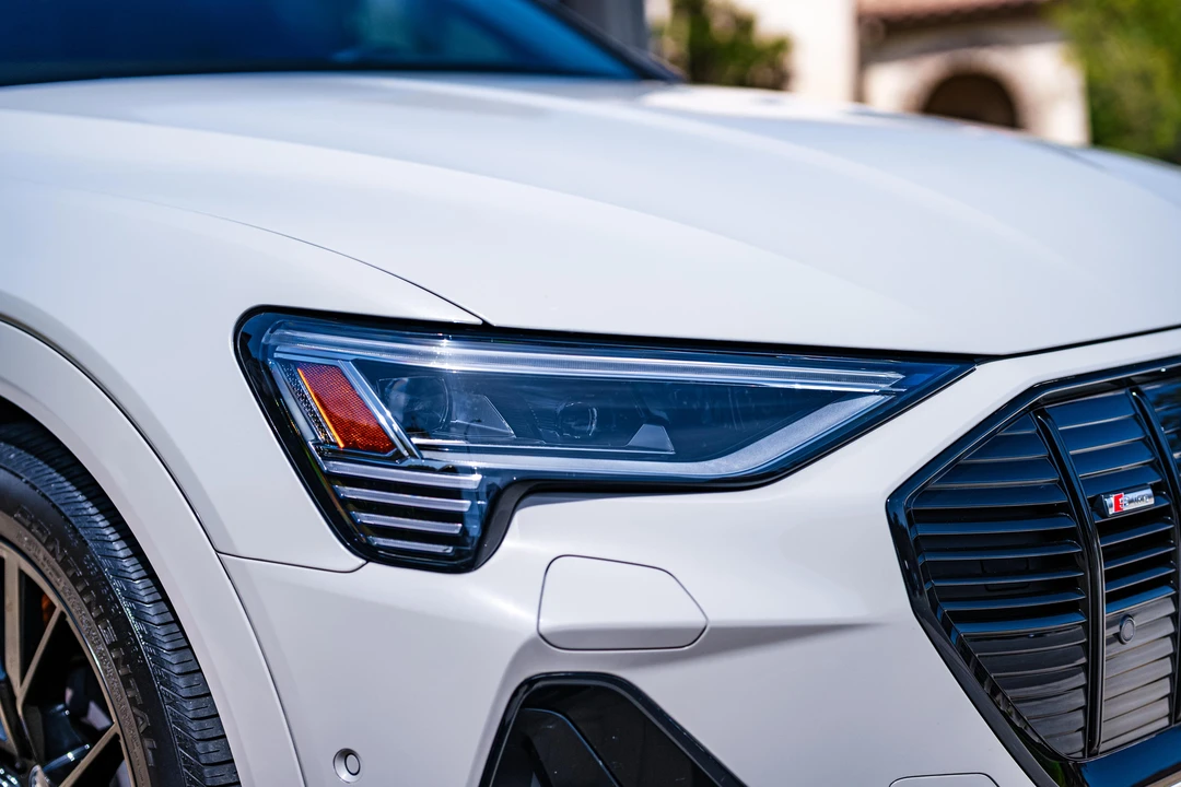 2022 Audi Q4 e-tron - Image 10 of 31