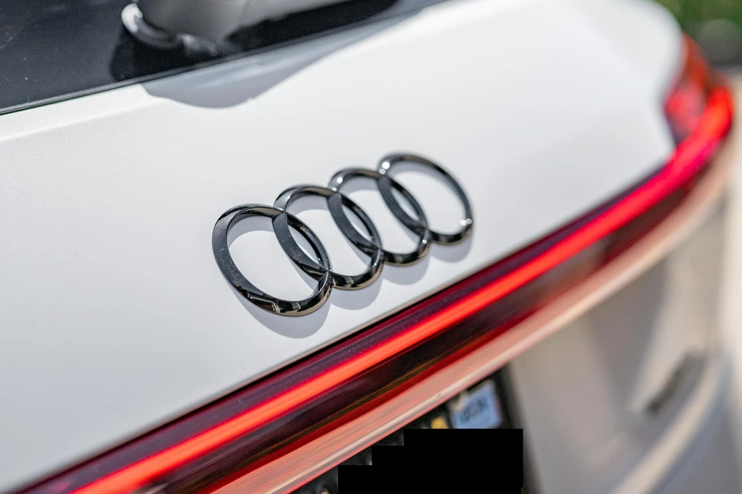 2022 Audi Q4 e-tron - Image 25 of 31