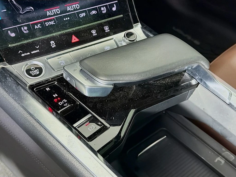 2022 Audi e-tron - Image 20 of 21