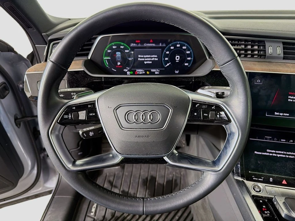 2022 Audi e-tron - Image 13 of 21