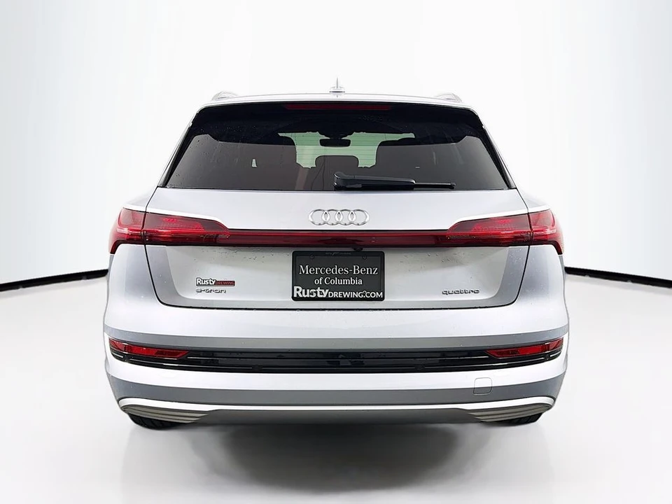 2022 Audi e-tron - Image 6 of 21
