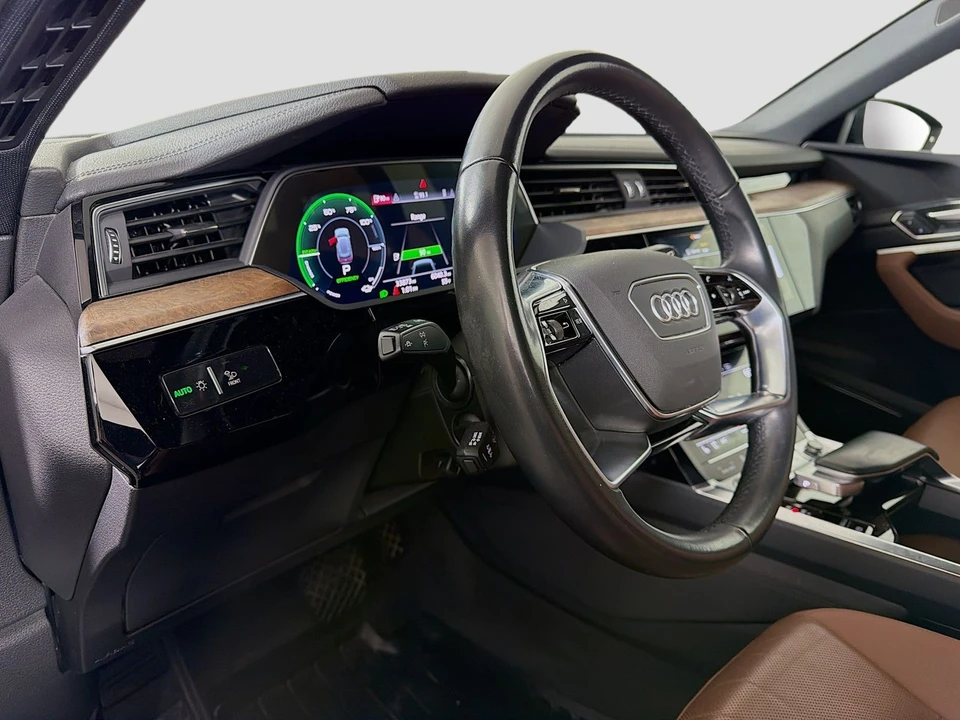 2022 Audi Q4 e-tron - Image 11 of 21