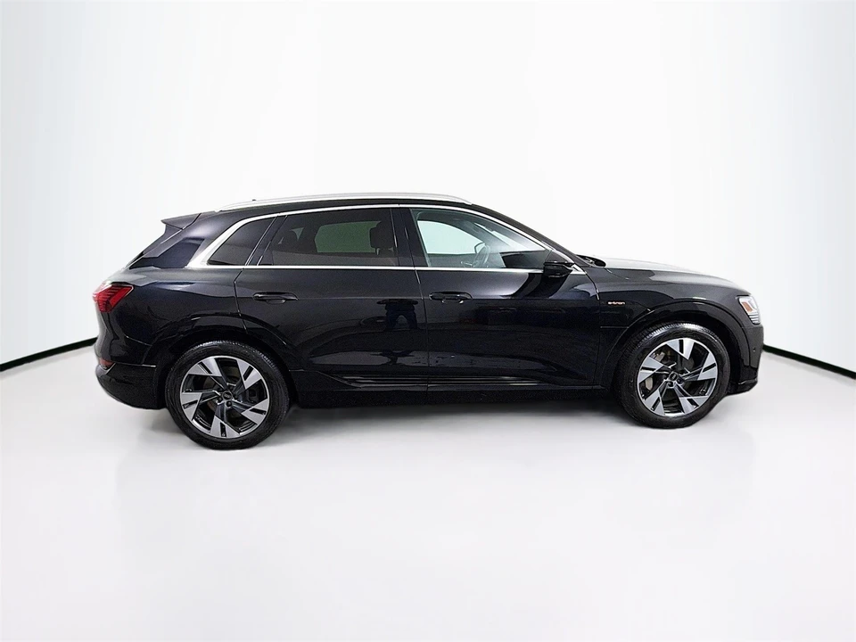 2022 Audi Q4 e-tron - Image 9 of 12
