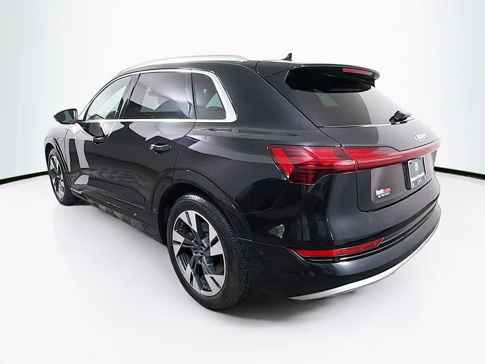 2022 Audi Q4 e-tron - Image 6 of 21