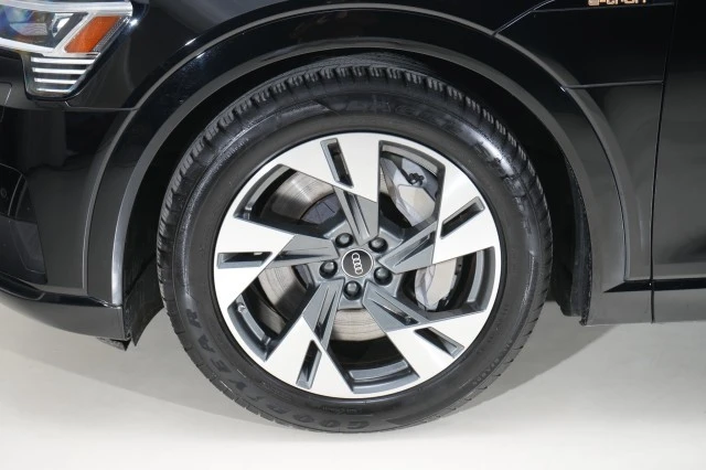 2022 Audi Q4 e-tron - Image 18 of 21