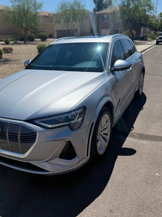 2022 Audi e-tron - Image 4 of 8