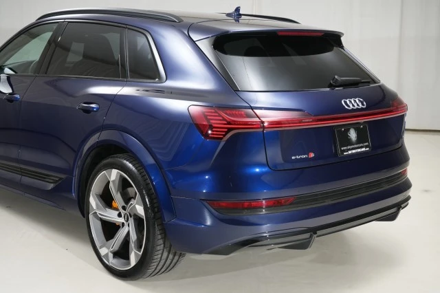 2022 Audi e-tron GT - Image 9 of 21