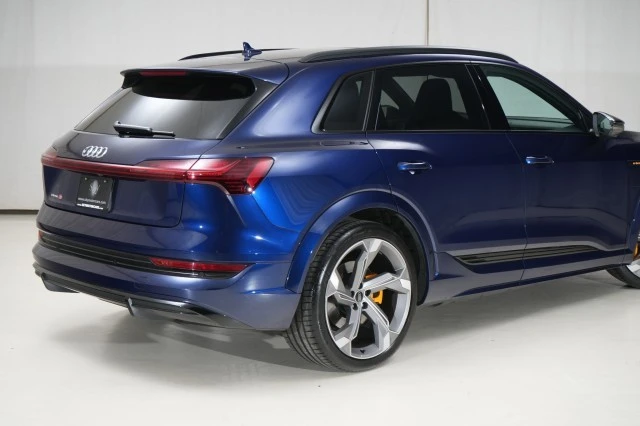 2022 Audi e-tron GT - Image 16 of 21