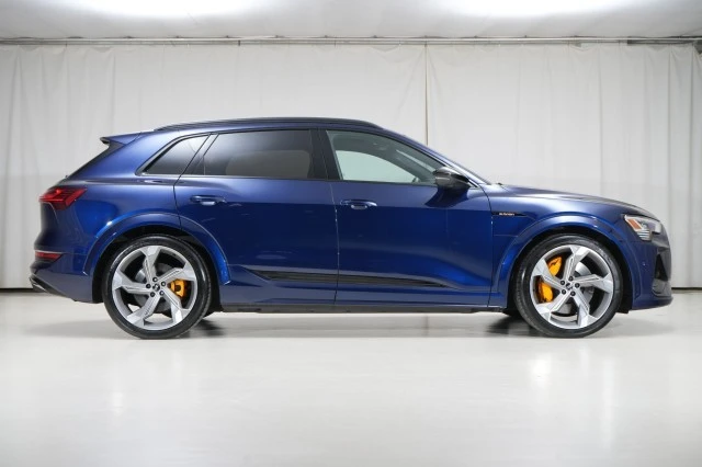 2022 Audi e-tron GT - Image 18 of 21