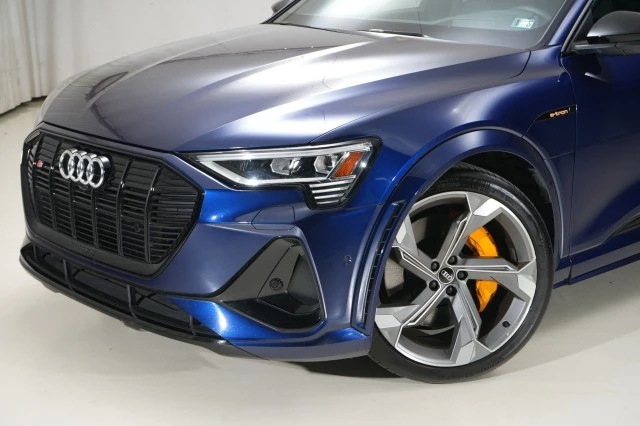 2022 Audi e-tron GT - Image 3 of 21