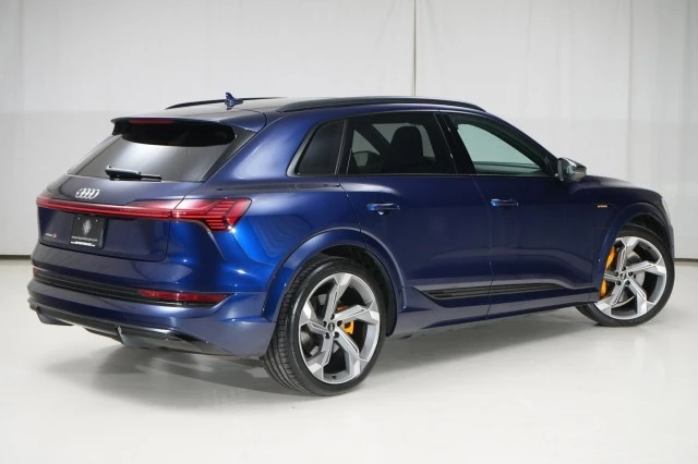 2022 Audi e-tron GT - Image 15 of 21
