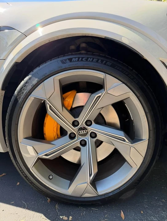 2022 Audi e-tron - Image 5 of 5
