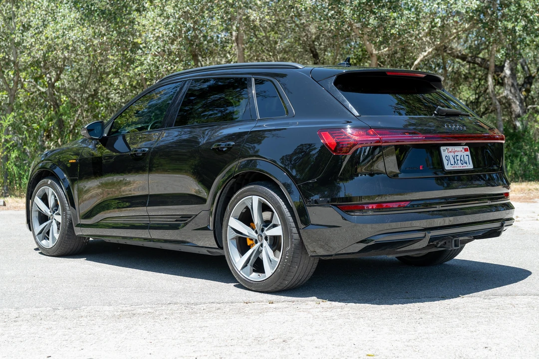 2022 Audi e-tron - Image 4 of 31