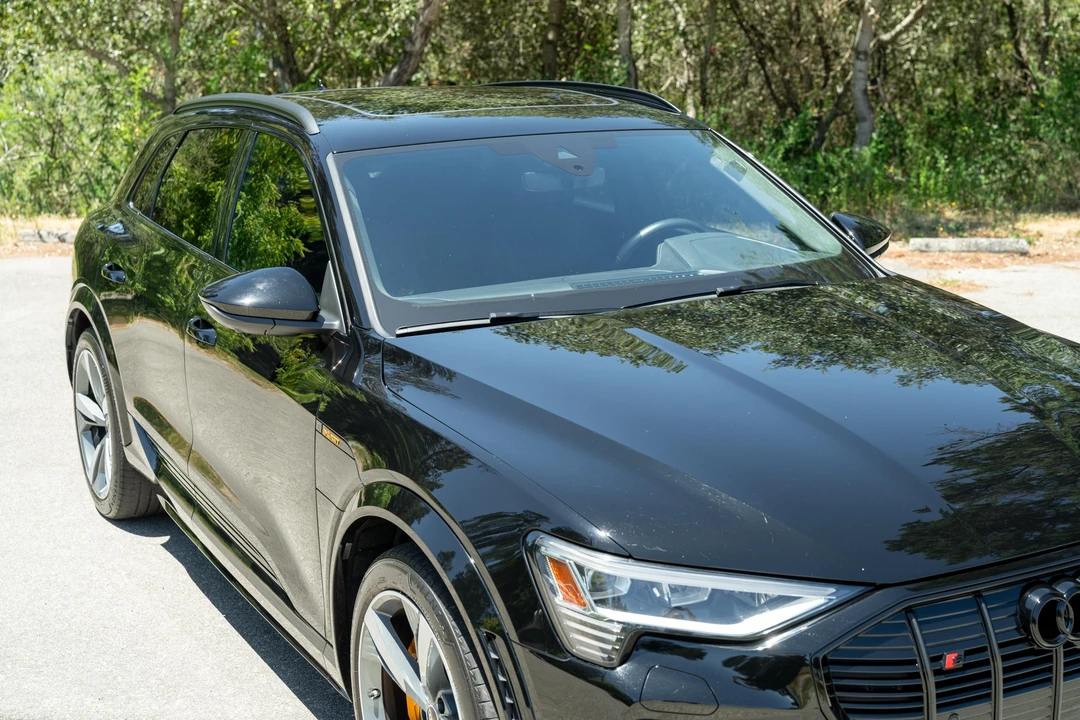 2022 Audi e-tron - Image 16 of 31